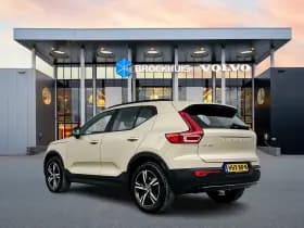 Volvo XC40 thumbnail 4