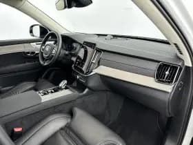 Volvo XC90 thumbnail 11