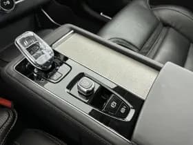 Volvo XC90 thumbnail 23