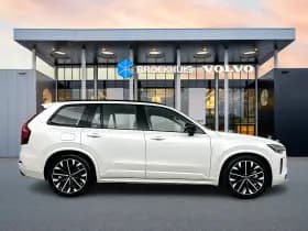 Volvo XC90 thumbnail 7