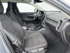 Volvo XC40 thumbnail 11