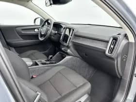 Volvo XC40 thumbnail 9