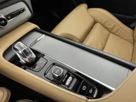Volvo XC90 thumbnail 26