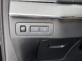 Volvo XC90 thumbnail 32