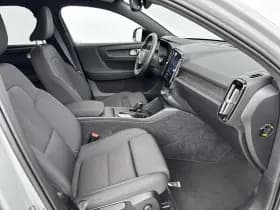 Volvo EX40 thumbnail 12
