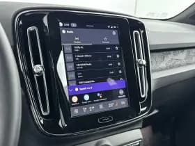 Volvo EX40 thumbnail 22