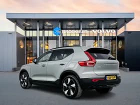 Volvo EX40 thumbnail 4