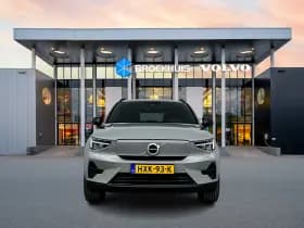 Volvo EX40 thumbnail 5