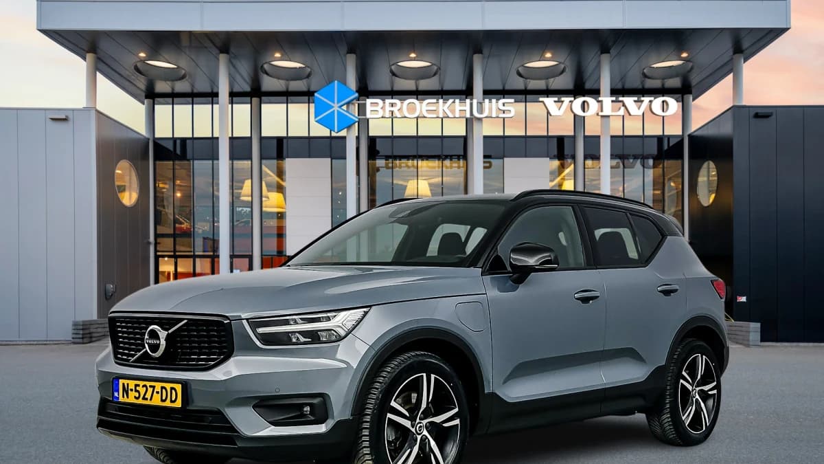 Volvo XC40 — foto 1
