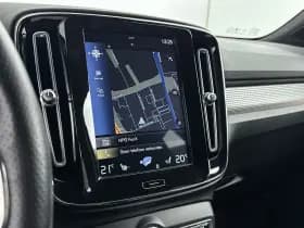 Volvo XC40 thumbnail 18