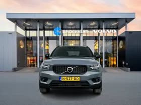 Volvo XC40 thumbnail 5