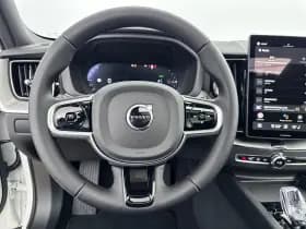 Volvo XC60 thumbnail 18