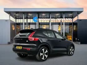 Volvo XC40 thumbnail 3