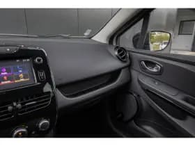 Renault Clio thumbnail 24