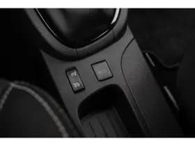 Renault Clio thumbnail 25