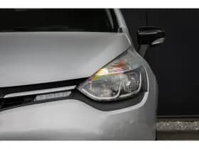 Renault Clio thumbnail 32