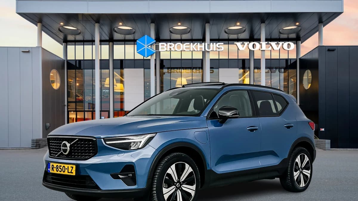 Volvo XC40 — foto 1