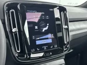 Volvo XC40 thumbnail 23