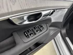 Volvo XC90 thumbnail 29