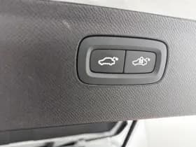 Volvo XC90 thumbnail 34