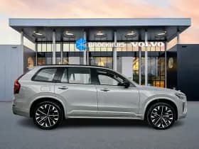 Volvo XC90 thumbnail 7