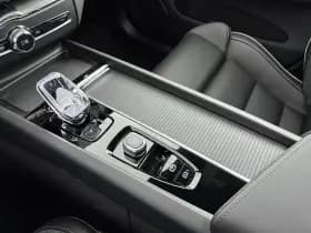 Volvo XC60 thumbnail 25