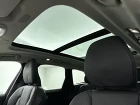 Volvo XC60 thumbnail 25