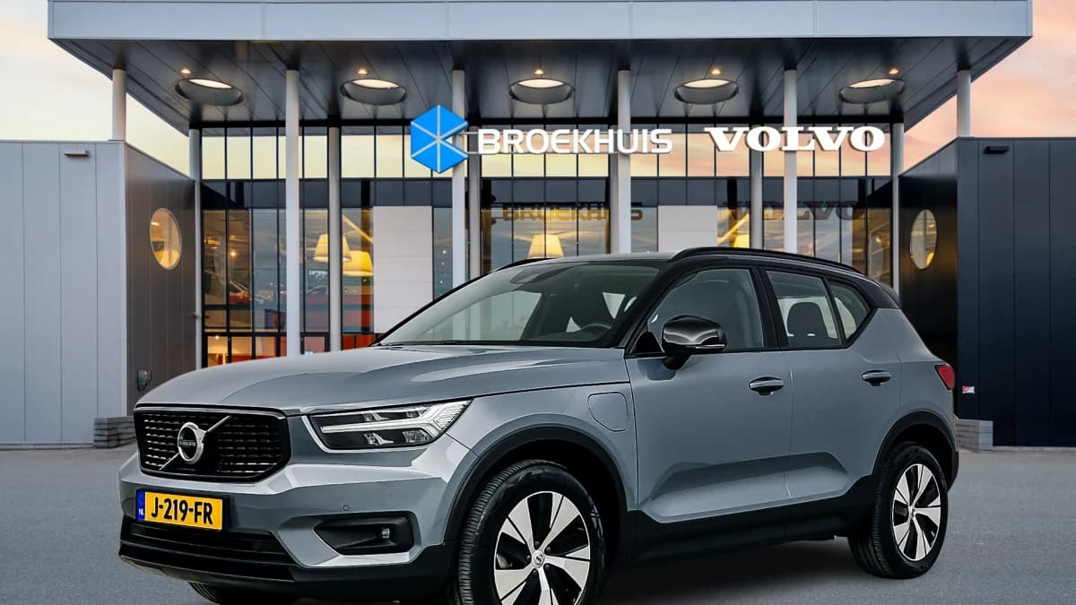 Volvo XC40 — foto 1