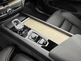 Volvo XC60 thumbnail 24