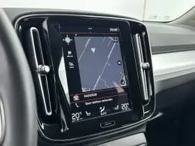 Volvo XC40 thumbnail 18