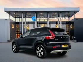 Volvo XC40 thumbnail 4