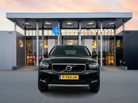 Volvo XC40 thumbnail 5