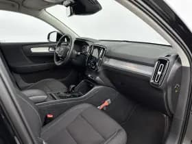 Volvo XC40 thumbnail 10