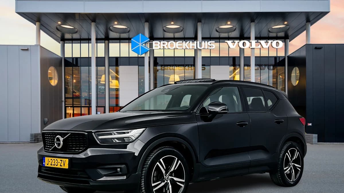 Volvo XC40 — foto 1