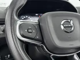 Volvo XC40 thumbnail 18