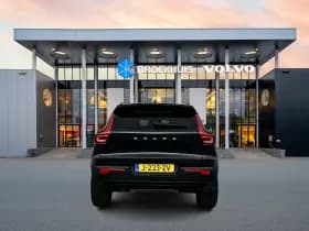 Volvo XC40 thumbnail 6