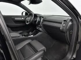 Volvo XC40 thumbnail 10