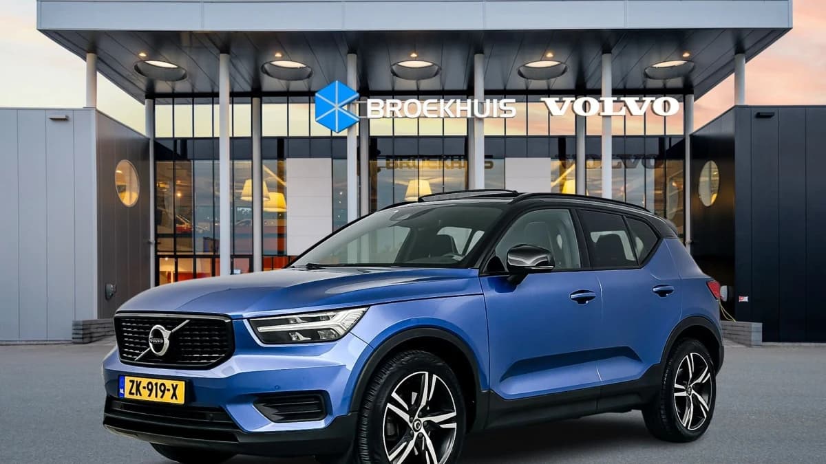 Volvo XC40 — foto 1