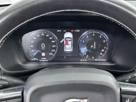 Volvo XC40 thumbnail 17