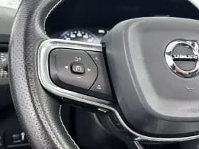 Volvo XC40 thumbnail 18