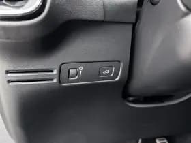 Volvo XC40 thumbnail 31