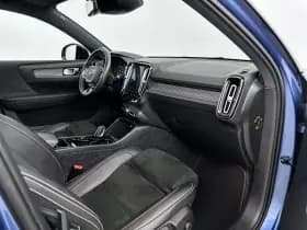 Volvo XC40 thumbnail 10