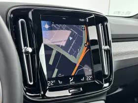 Volvo XC40 thumbnail 18