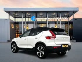 Volvo XC40 thumbnail 4