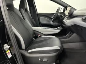 BYD Dolphin thumbnail 3