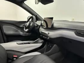 BYD Dolphin thumbnail 4