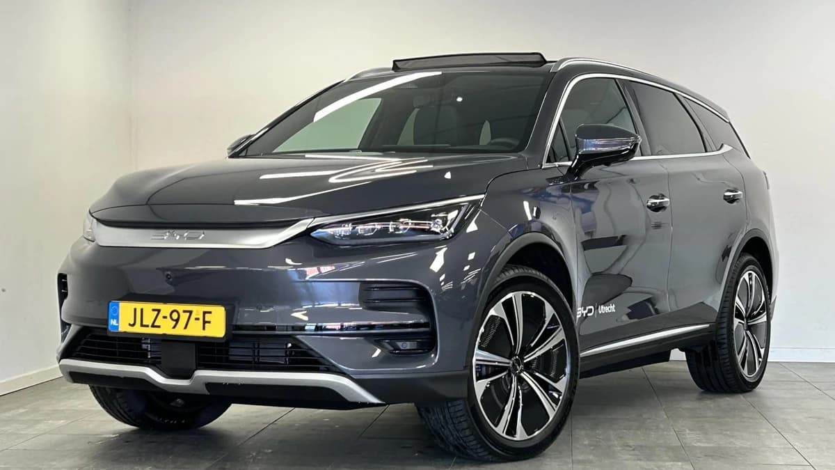 BYD Tang — foto 1