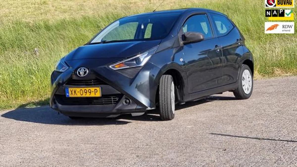 Toyota Aygo 1.0 VVT-i x-fun airco,elektrische ramen — foto 1