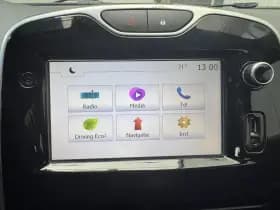 Renault Clio thumbnail 19