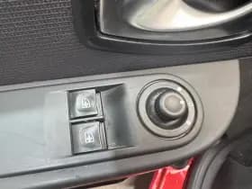 Renault Clio thumbnail 25